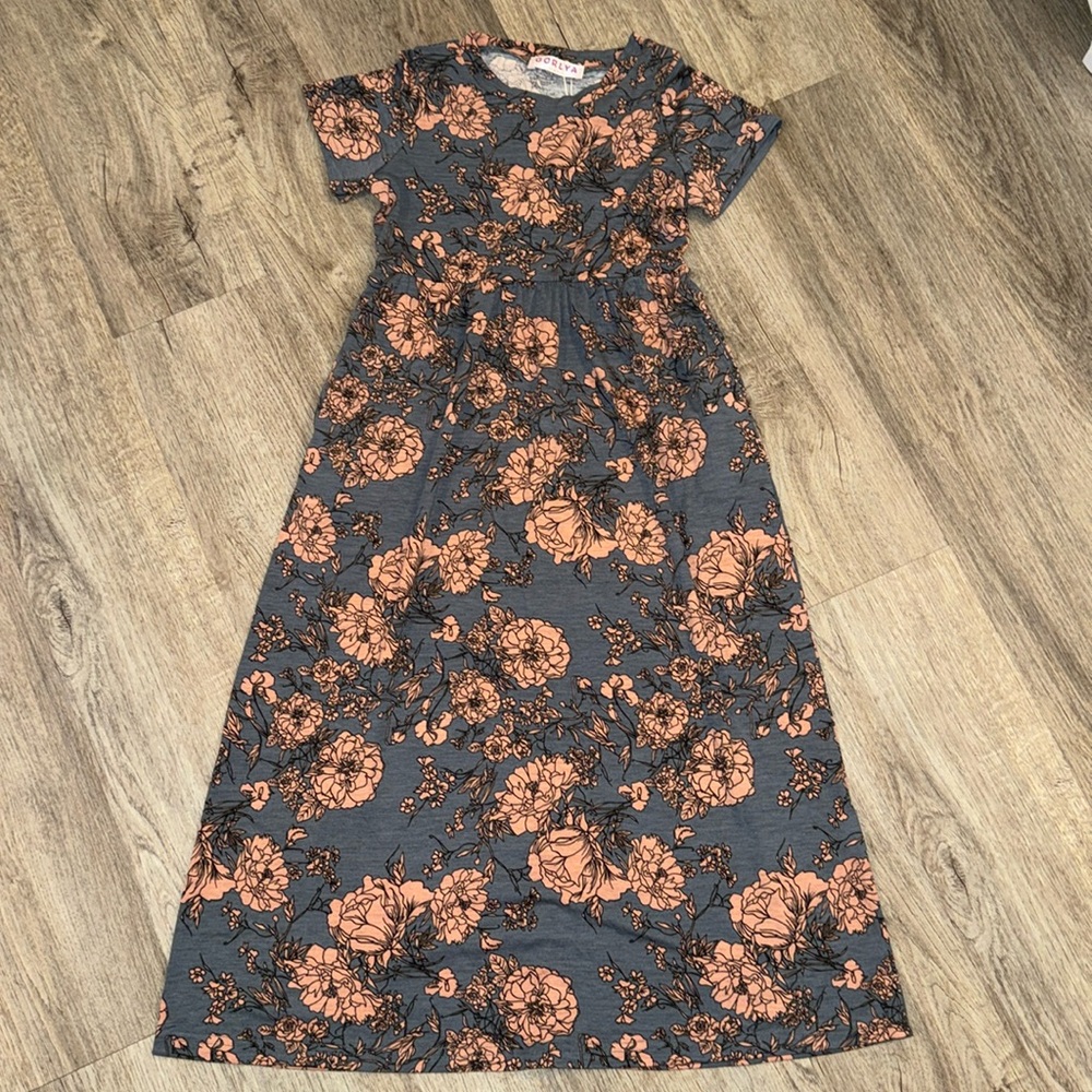 Light blue and peach girls Maxi dress short sleeve -  size 6 years NWT